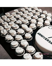 CupCakes z logotypem firmy 